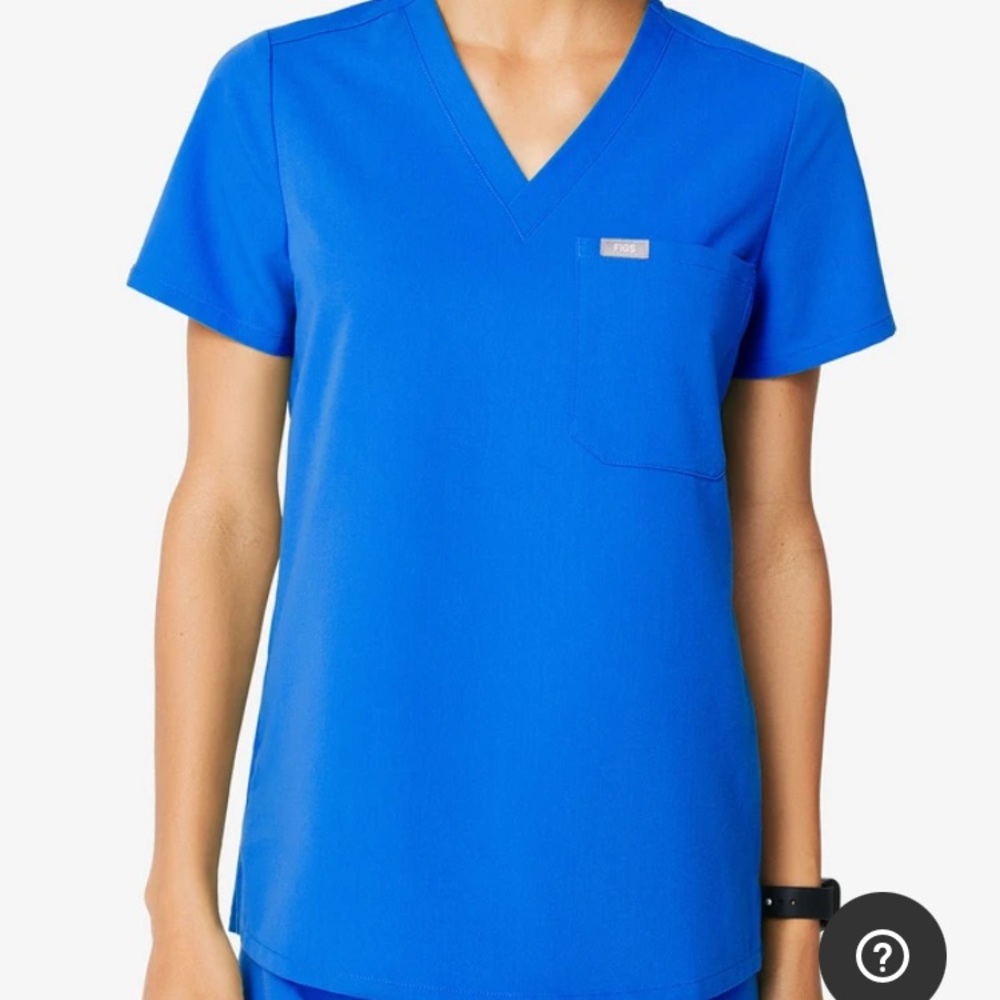 Catarina figs scrubs top
